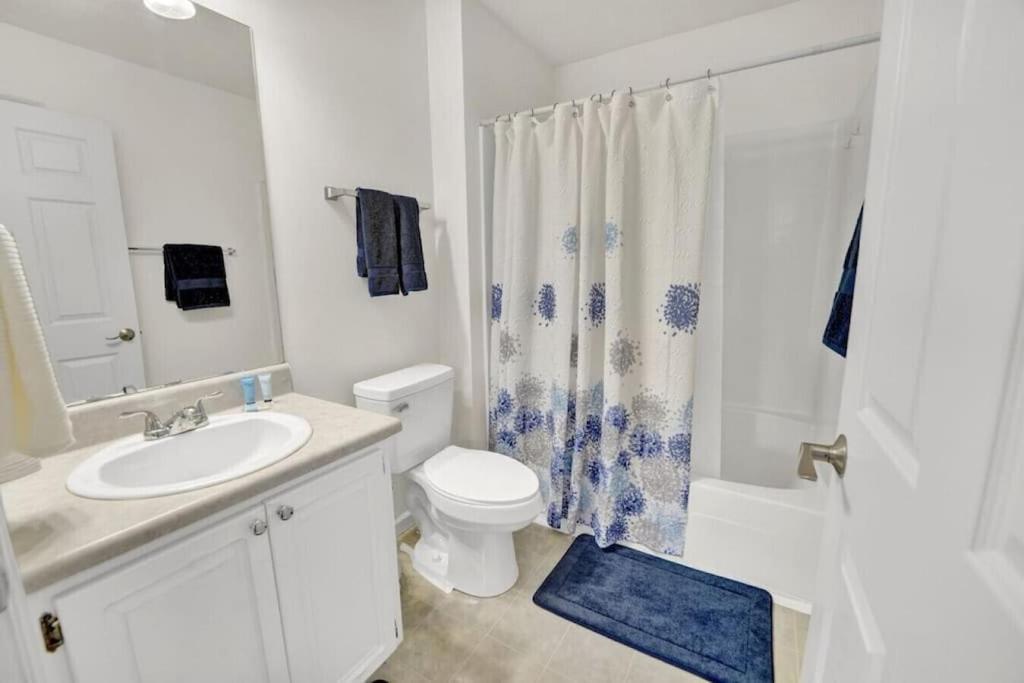 Hibiscus Hideout - 3br House, Private Pool, Near Bay & Beach! *