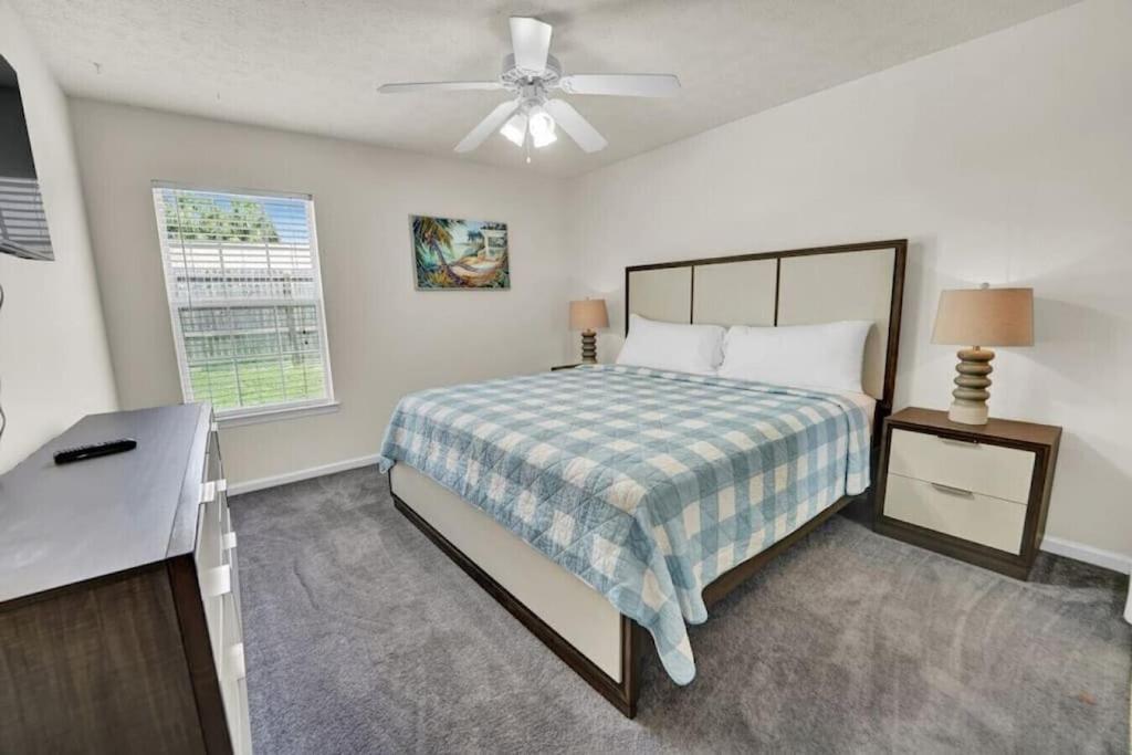 Holiday home Hibiscus Hideout - 3br House, Private Pool, Near Bay & Beach!